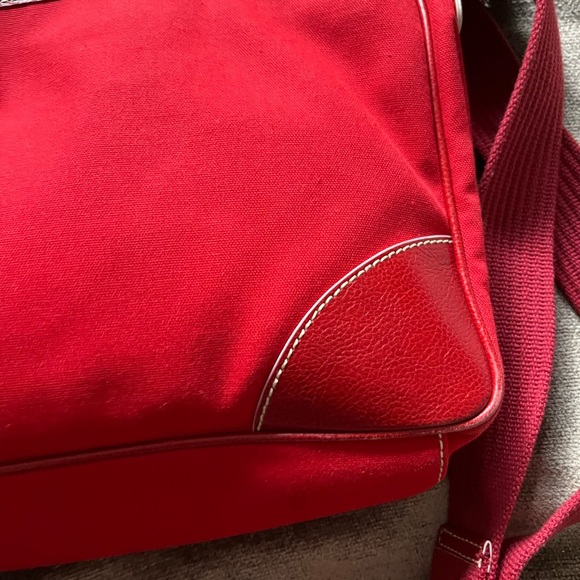 NWOT Isabella Fiore Red Diaper Bag - Picture 15 of 16